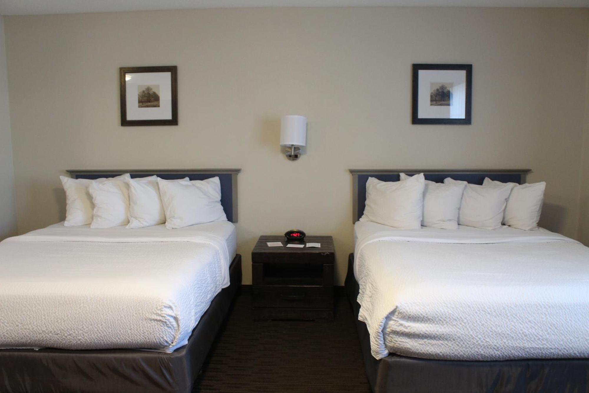 Independence Stay Long Term And Suites Marinette Esterno foto